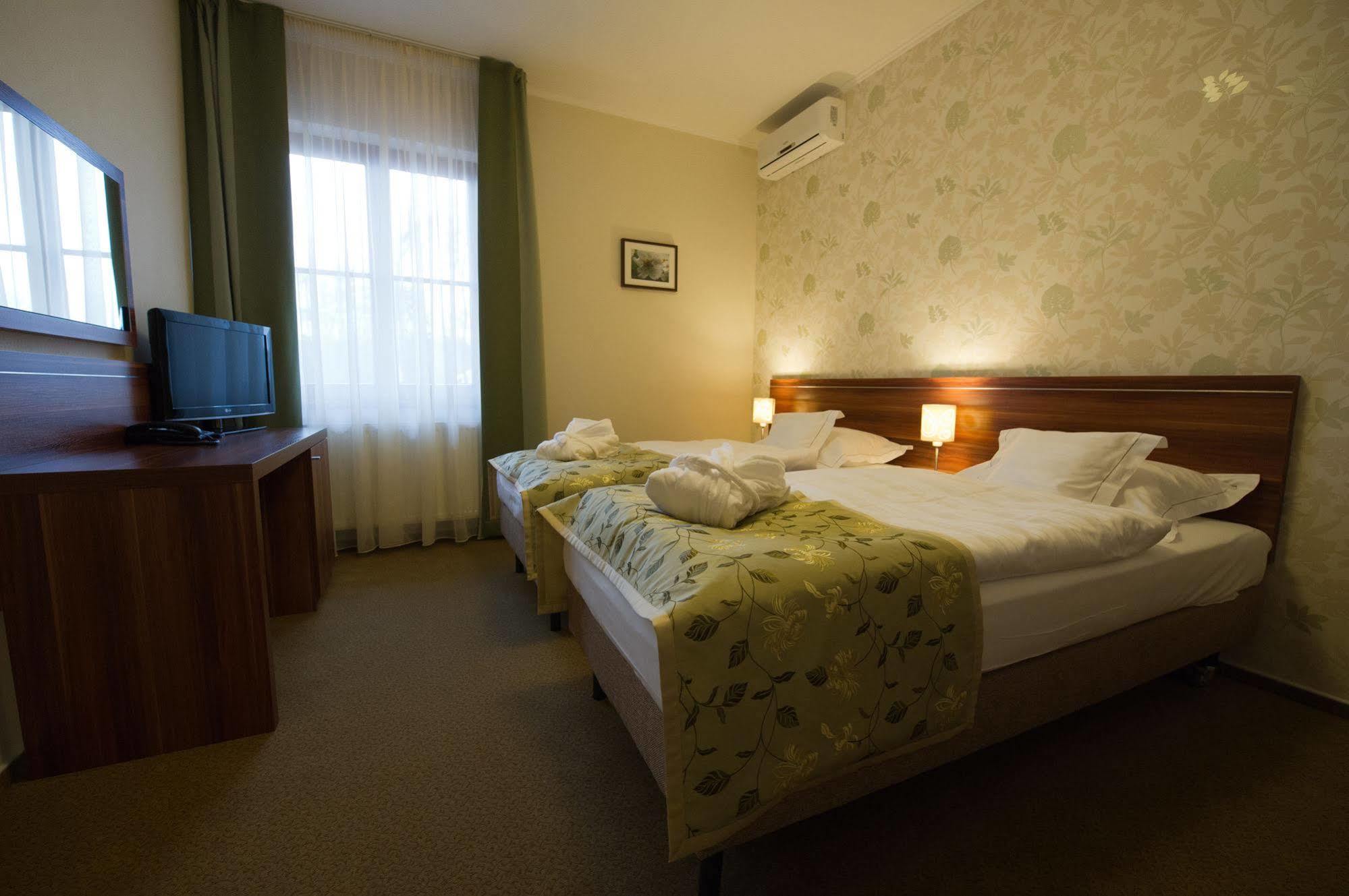 Wellness Hotel Spark Malacky Exteriör bild